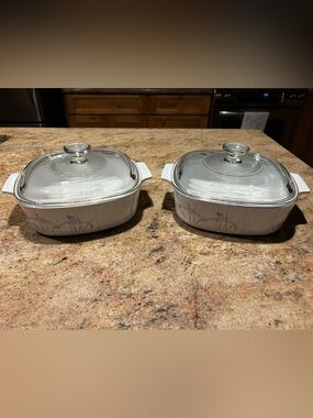 CorningWare “Shadow Iris” #A-2-B 2QT 8”x8” Casserole Set of 2 w/Pyrex Lids (2)